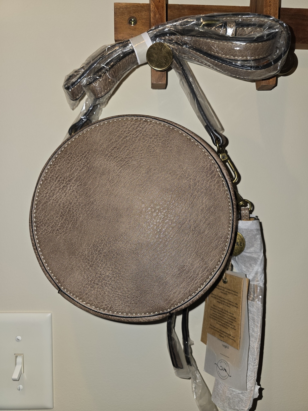 Ampere Creations Round Woven-Edge Crossbody Bag - Picture 2 of 3